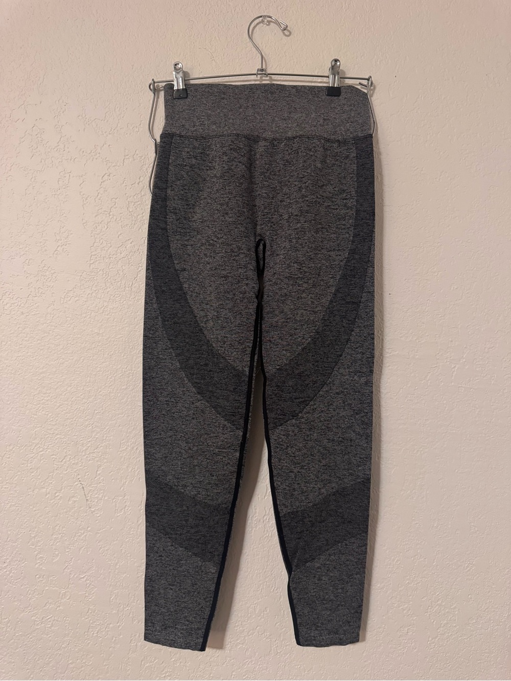 PINK Victoria's Secret Gray Seamless Kids Leggings